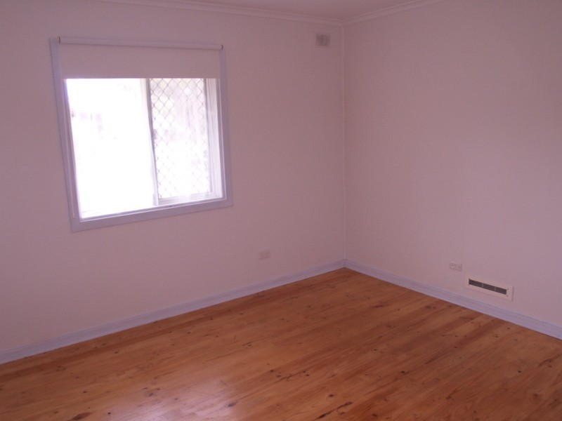 9 Adrian Street, Christie Downs SA 5164