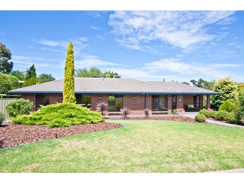 6 Mustang Crescent, Woodcroft SA 5162