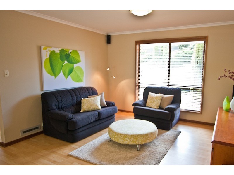 6 Mustang Crescent, Woodcroft SA 5162