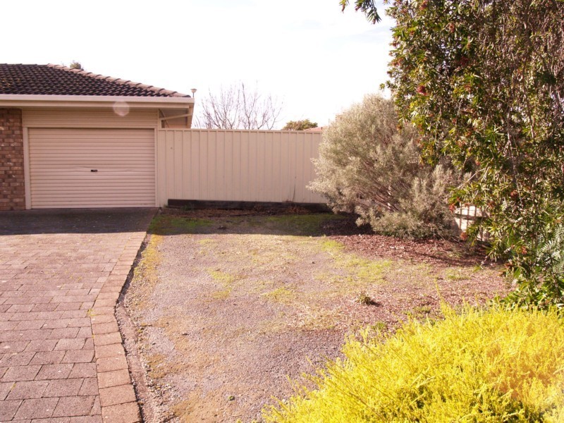 17 Manooka Road, Morphett Vale SA 5162