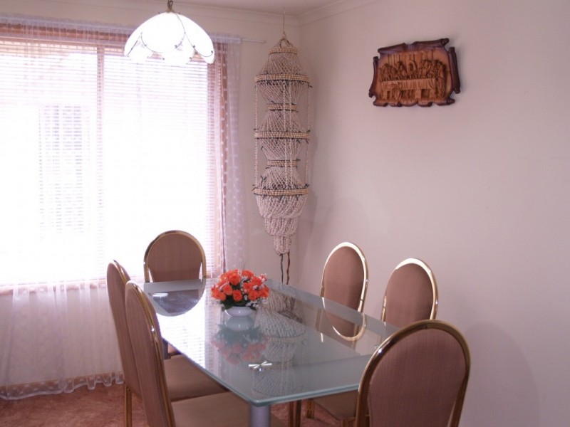 17 Manooka Road, Morphett Vale SA 5162