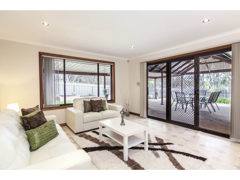 6 Piaffe Lane, Woodcroft SA 5162