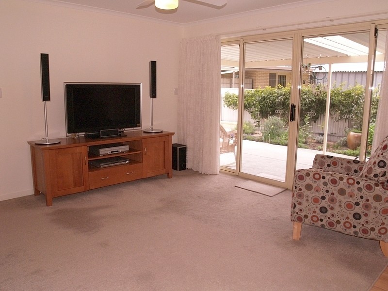 5A Grazing Avenue, Morphett Vale SA 5162