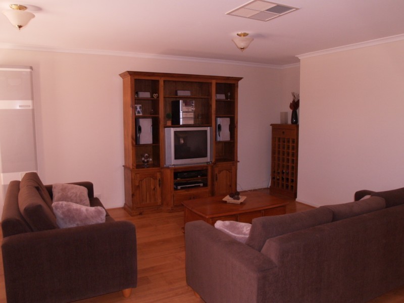 6 Urchin Crescent, Aldinga Beach SA 5173