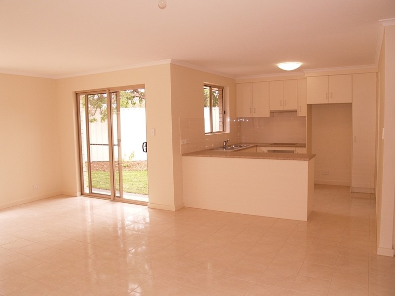 7/2-4 Bayton Road, Huntfield Heights SA 5163