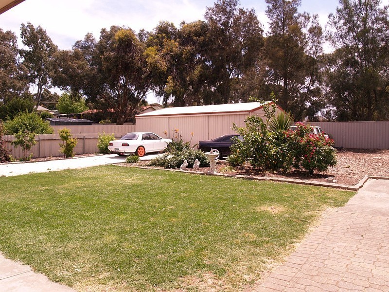 67 Conington Crescent, Morphett Vale SA 5162