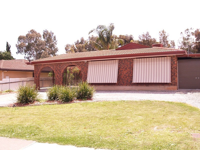 67 Conington Crescent, Morphett Vale SA 5162