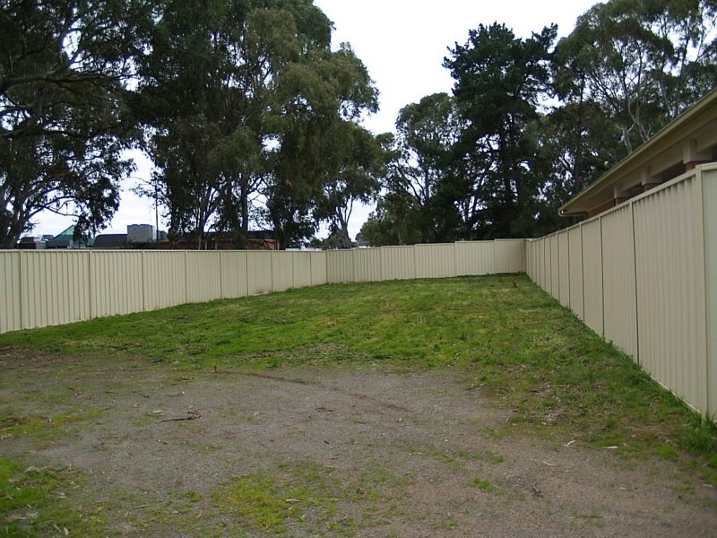 11 Creighton Avenue, Morphett Vale SA 5162
