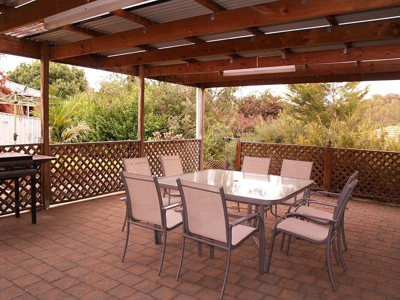 48 Hendrix Crescent, Woodcroft SA 5162