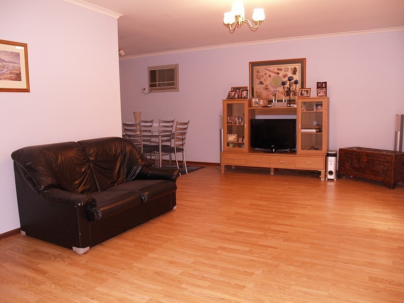 48 Hendrix Crescent, Woodcroft SA 5162