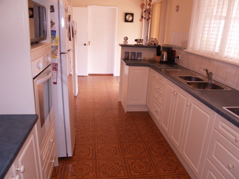 36 Parklands Crescent, Reynella SA 5161