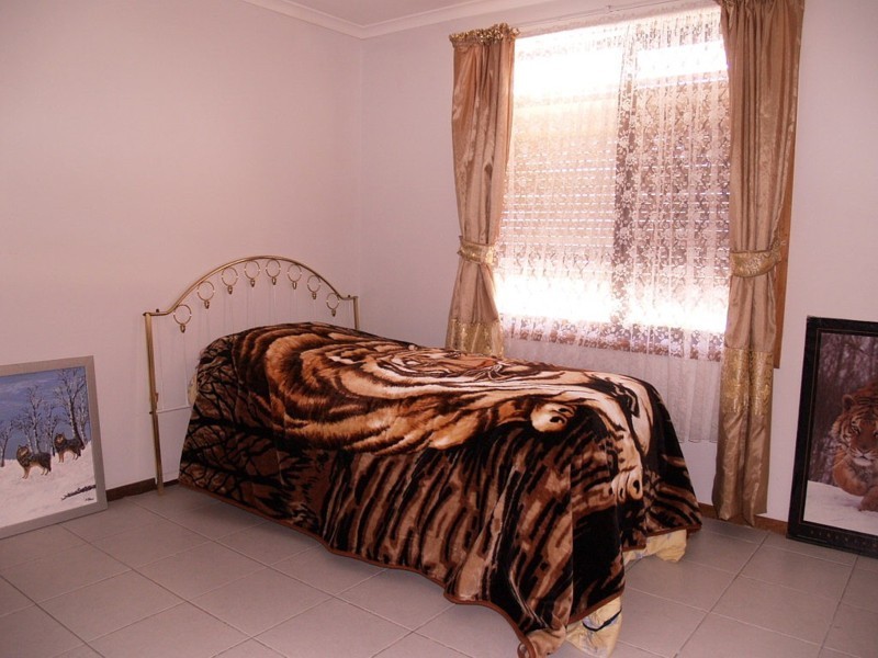 18 Ormiston Road, Morphett Vale SA 5162