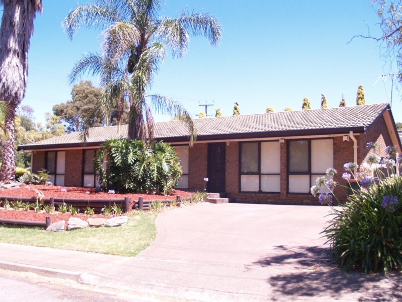 81 Oakridge Rise, Huntfield Heights SA 5163