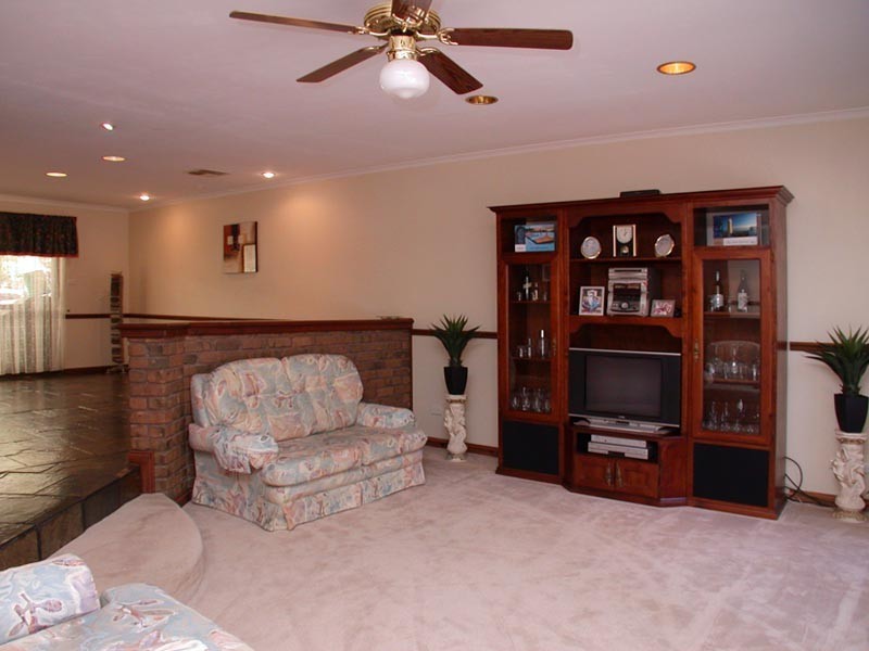 81 Oakridge Rise, Huntfield Heights SA 5163