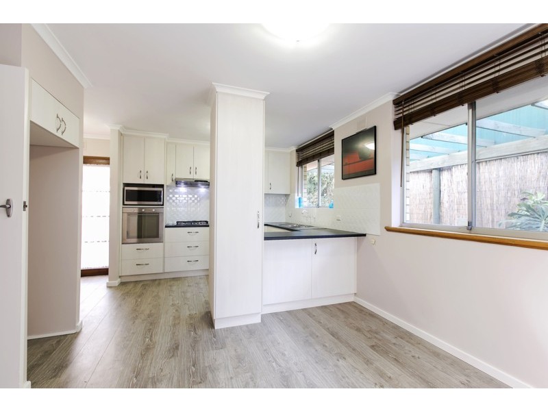 25 Lancing Court, Huntfield Heights SA 5163