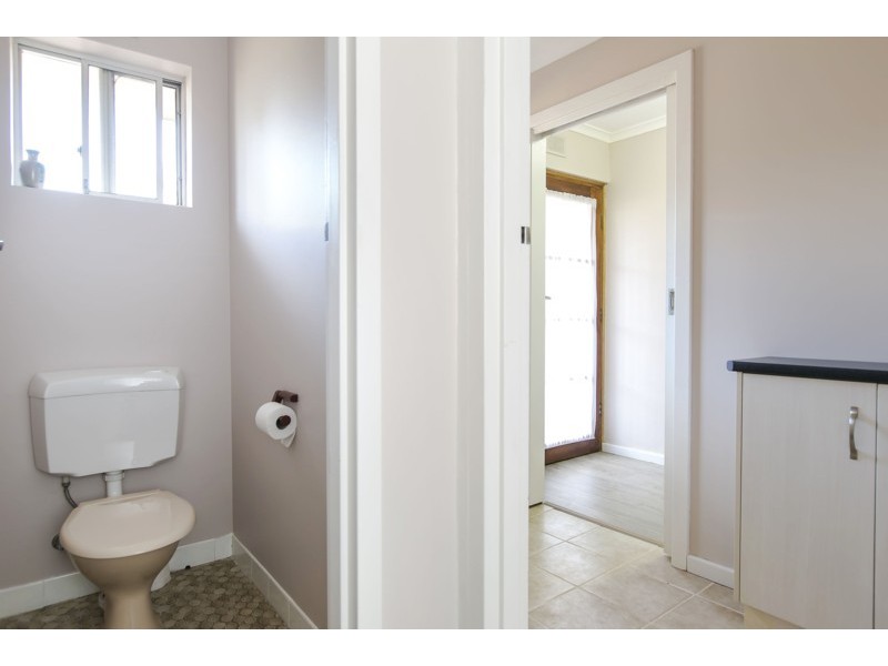 25 Lancing Court, Huntfield Heights SA 5163