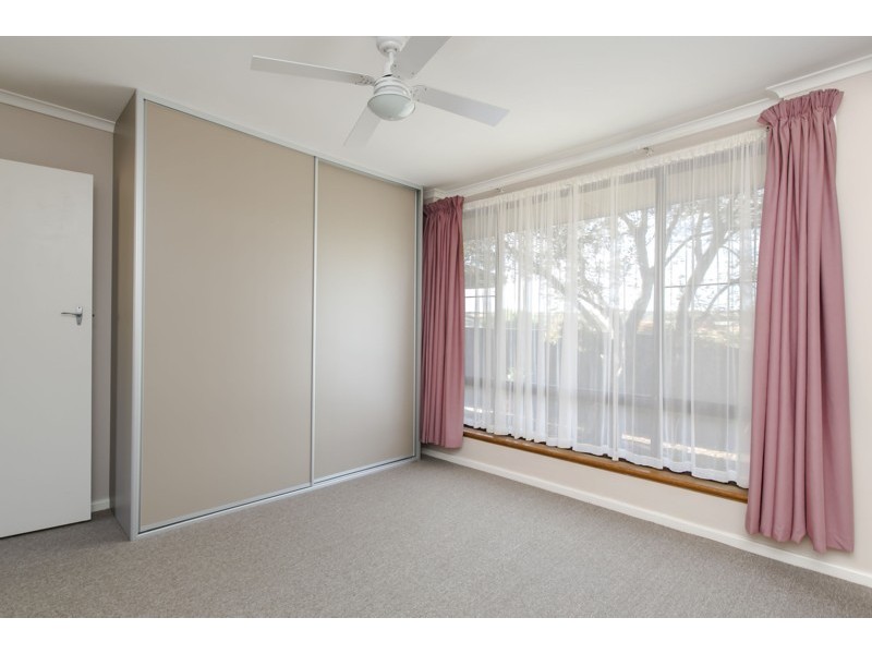 25 Lancing Court, Huntfield Heights SA 5163