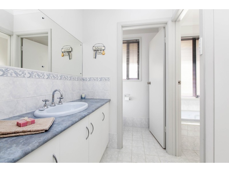 78 Jimmy Watson Drive, Woodcroft SA 5162
