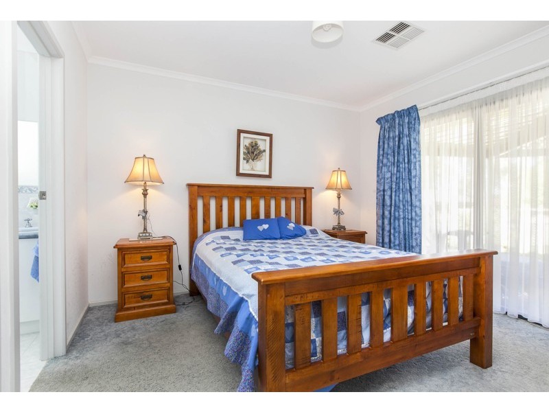 78 Jimmy Watson Drive, Woodcroft SA 5162