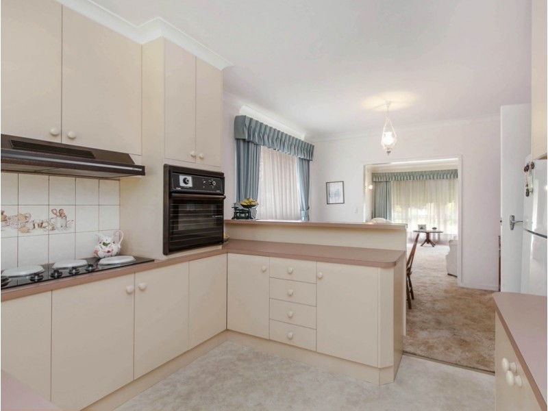 40 Salisbury Avenue, Morphett Vale SA 5162