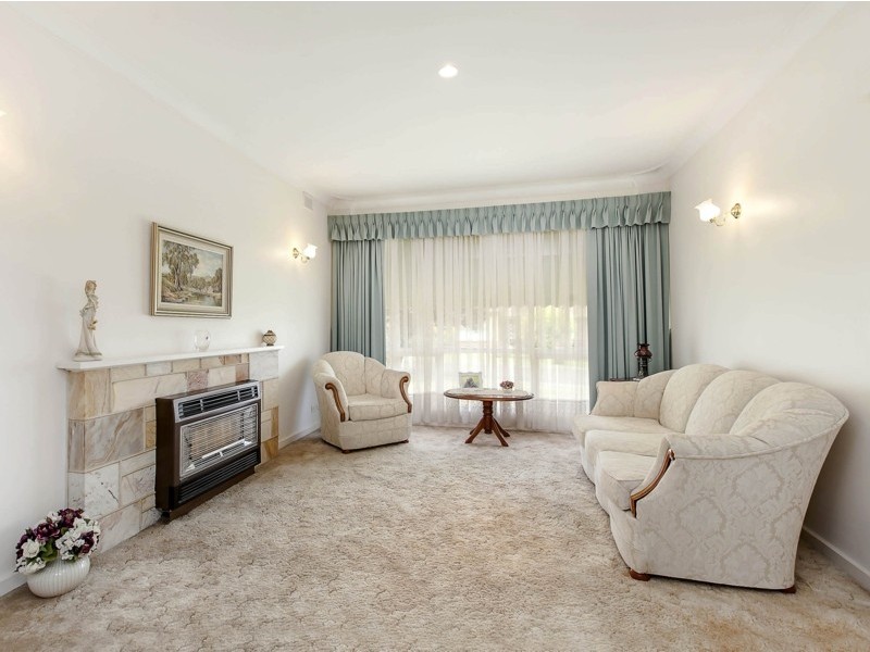 40 Salisbury Avenue, Morphett Vale SA 5162