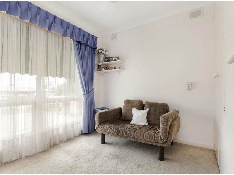 40 Salisbury Avenue, Morphett Vale SA 5162