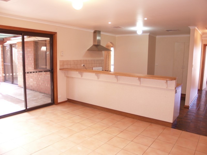 6 Sampson Crescent (Carew’s Fields), Old Reynella SA 5161