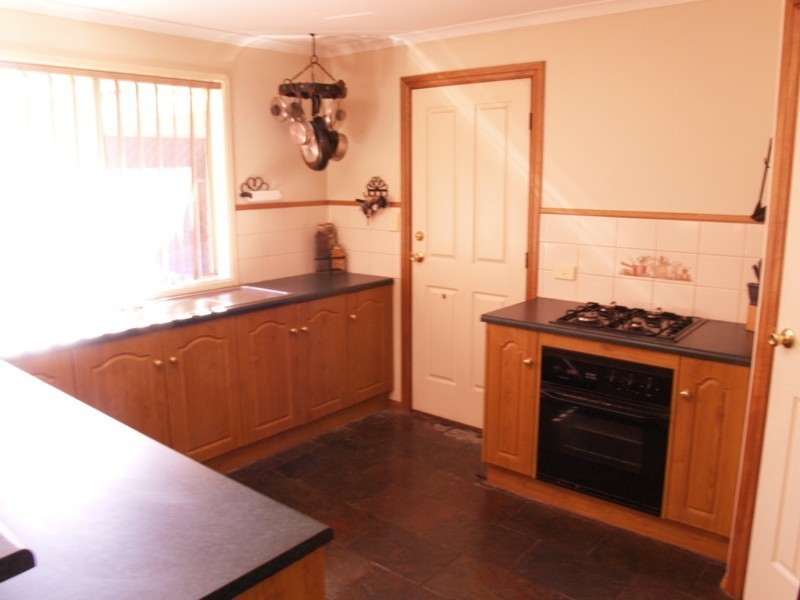 12 Zoran Court, Woodcroft SA 5162