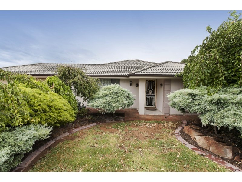 5 Arabian Drive, Woodcroft SA 5162