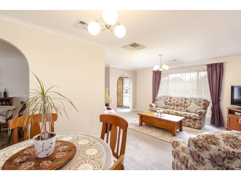 5 Arabian Drive, Woodcroft SA 5162
