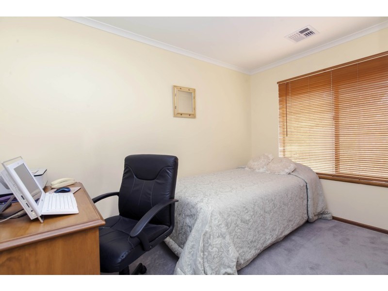 5 Arabian Drive, Woodcroft SA 5162