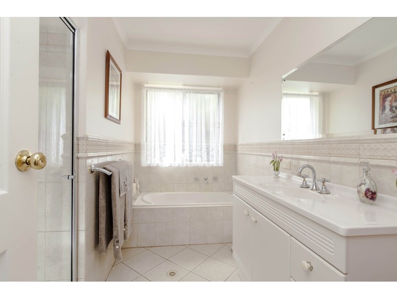 5 Arabian Drive, Woodcroft SA 5162