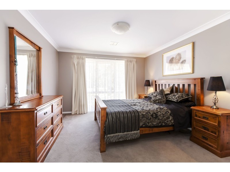 6 Elmwood Court, Onkaparinga Hills SA 5163