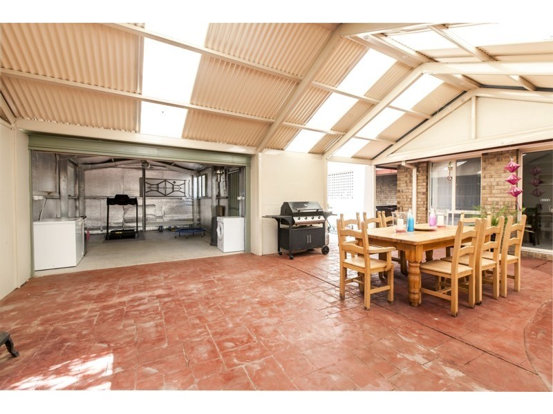 6 Elmwood Court, Onkaparinga Hills SA 5163