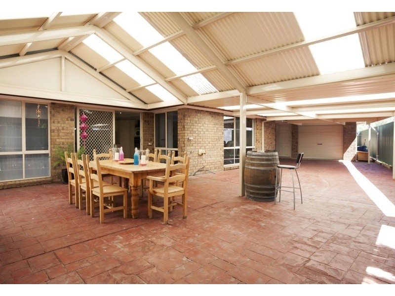 6 Elmwood Court, Onkaparinga Hills SA 5163