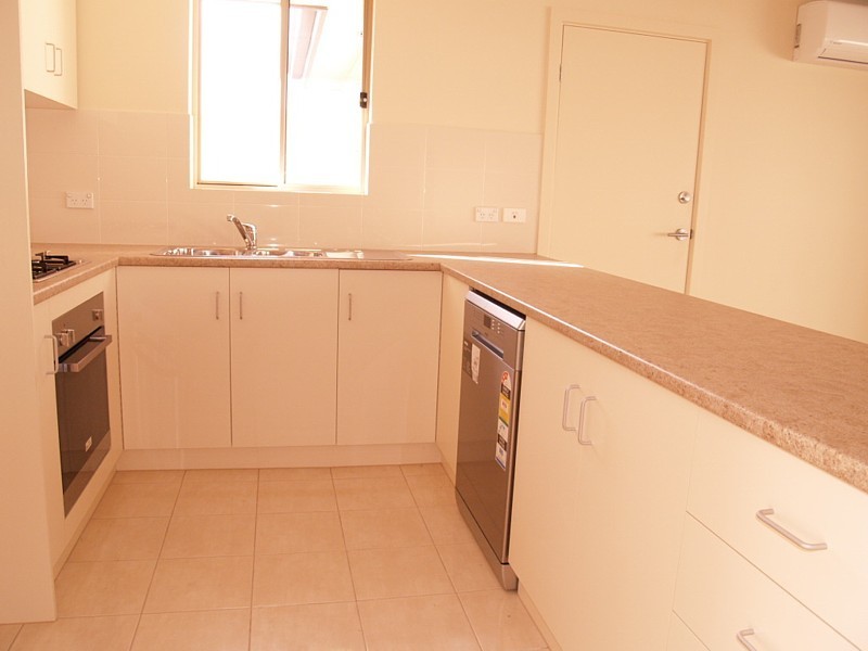 1/2-4 Bayton Road, Huntfield Heights SA 5163