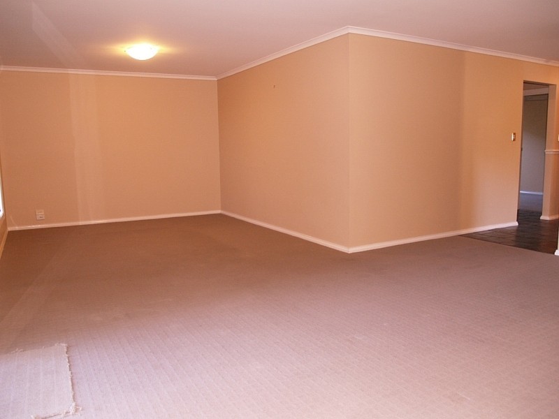 3 Gabriella Victoria Avenue, Woodcroft SA 5162