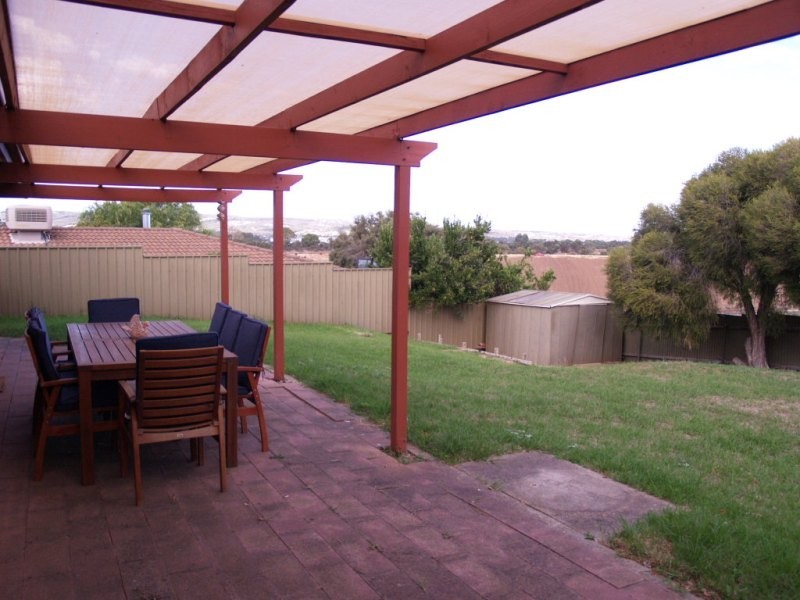 10 Lyons Circuit, Trott Park SA 5158