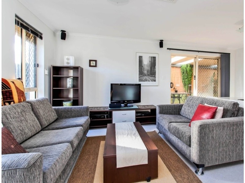 16 Chamberlain Drive, Christie Downs SA 5164