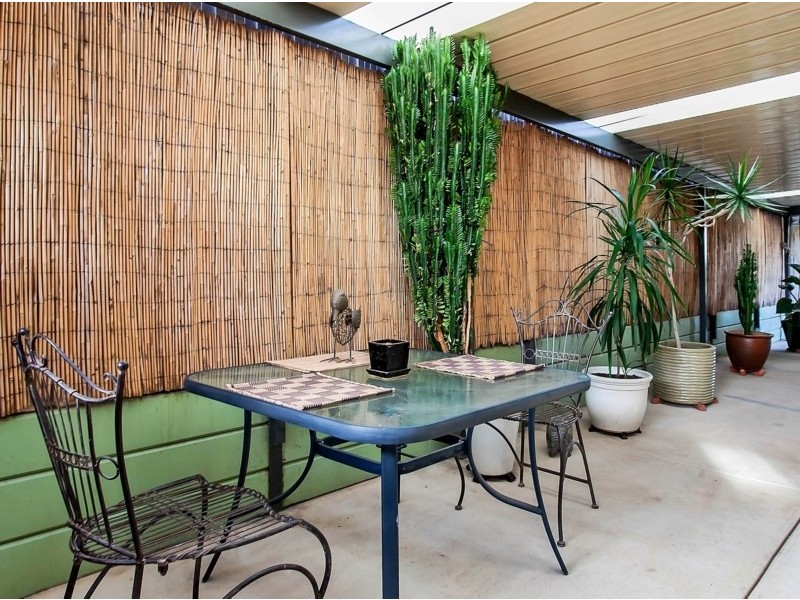 16 Chamberlain Drive, Christie Downs SA 5164