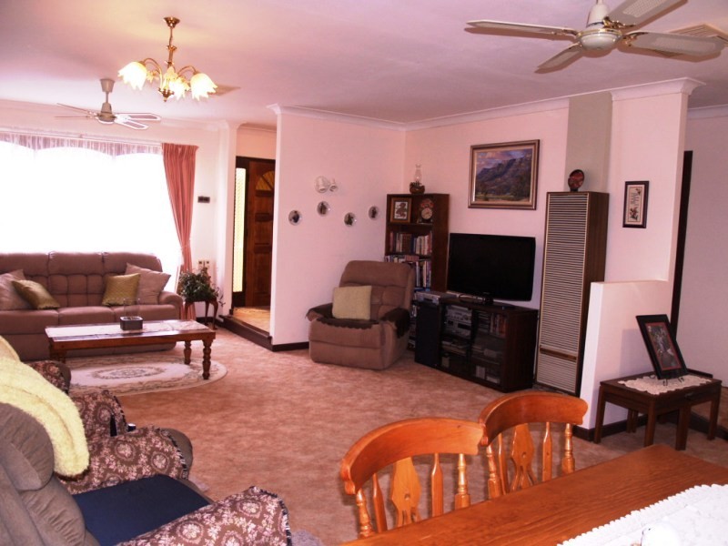 25 Ashton Rise, Huntfield Heights SA 5163