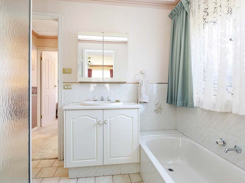 10 Martinique Drive, Seaford Rise SA 5169