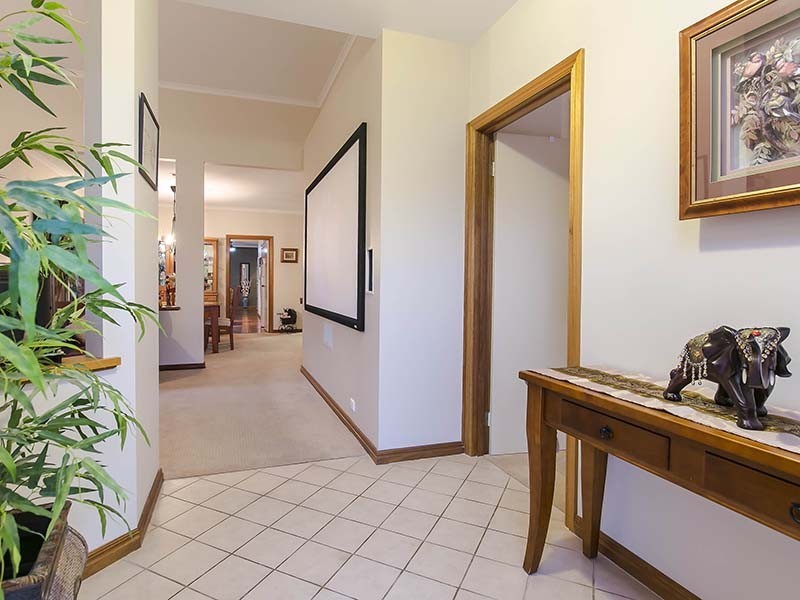 7 Arabian Drive, Woodcroft SA 5162