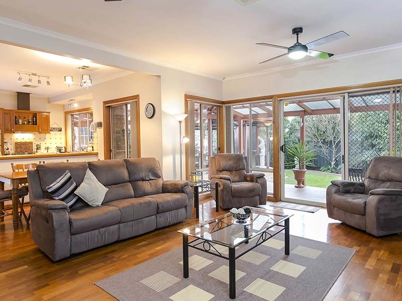 7 Arabian Drive, Woodcroft SA 5162