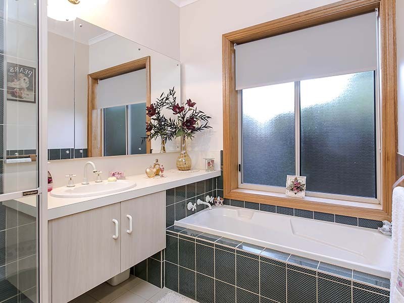 7 Arabian Drive, Woodcroft SA 5162