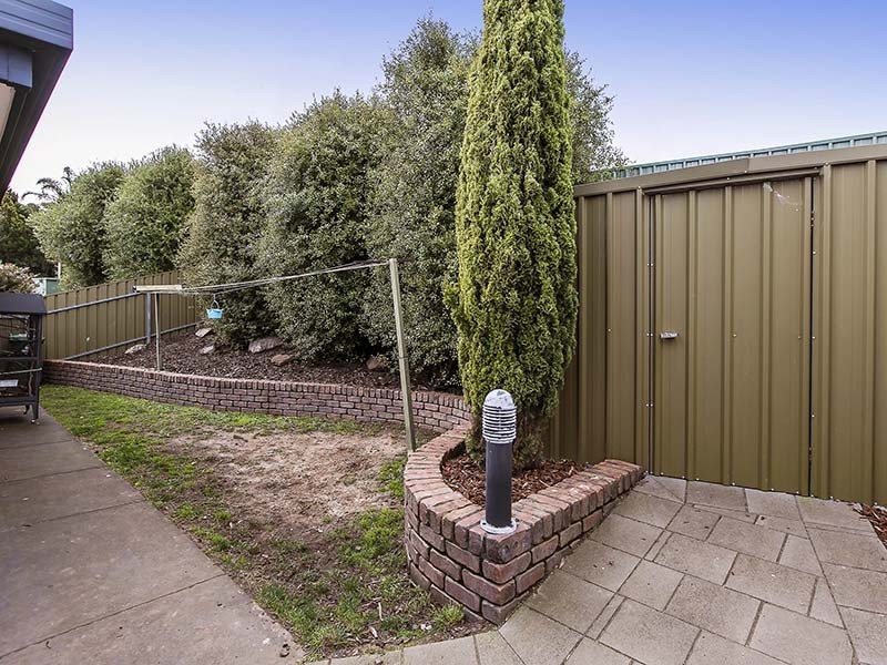 6 Mustang Crescent, Woodcroft SA 5162