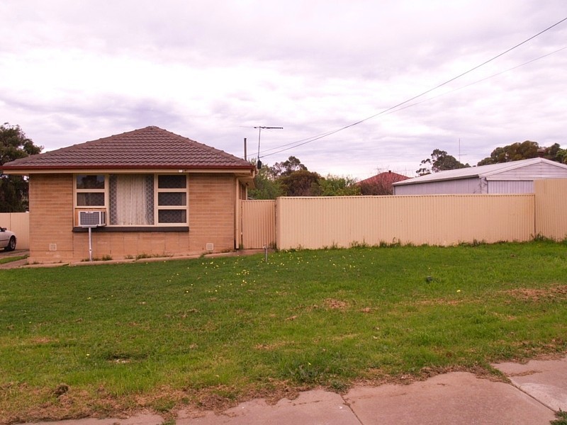17 Brendan Street, Christie Downs SA 5164