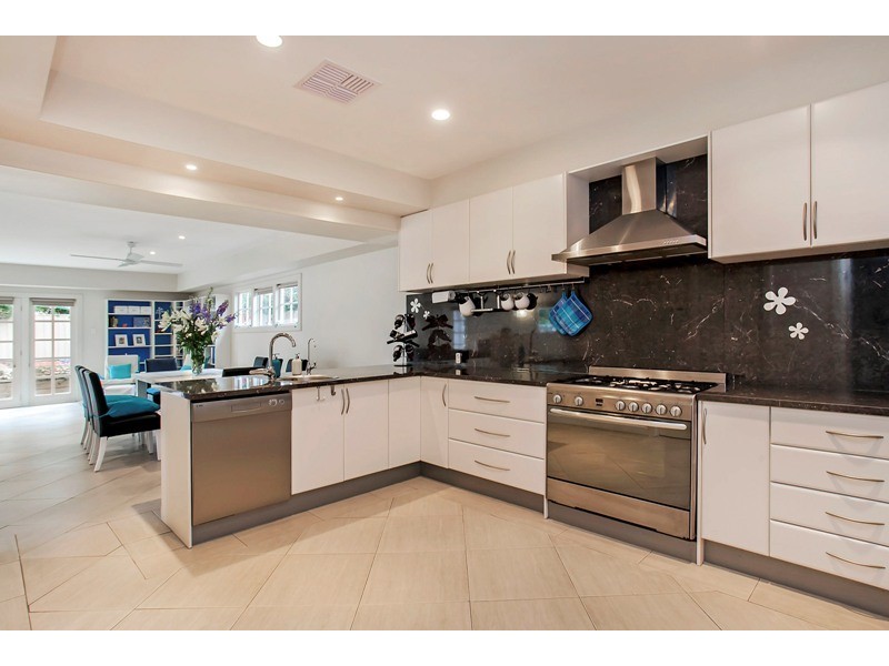 21 Judith Crescent, Morphett Vale SA 5162