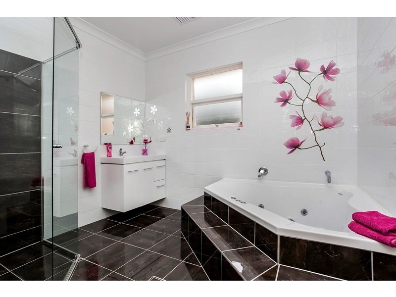 21 Judith Crescent, Morphett Vale SA 5162