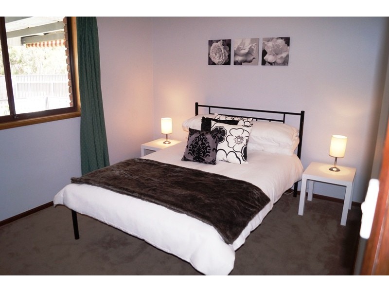 22 Shetland Street, Woodcroft SA 5162